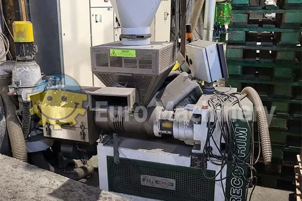 In-line film trim recycling system | Macchi Recotrim