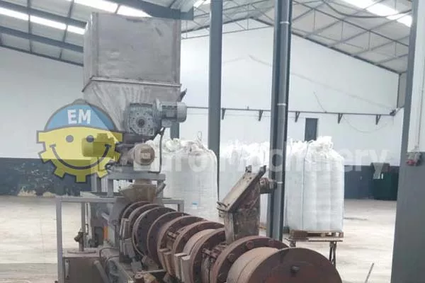 3514 COMAC EBC 90 Twin screw extruder for compounding (1) 3514 COMAC EBC 90 Twin screw extruder for compounding (1)