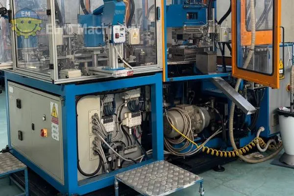 Turra Vertical injection moulding machine