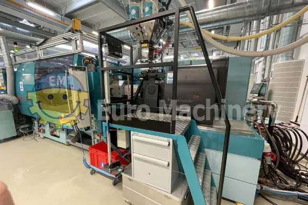 High-Precision Injection Molding Machine